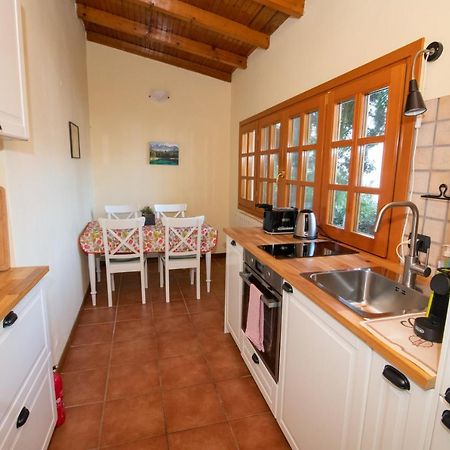 Villa Rina Deluxe And Cottage Porto Ceresio Dış mekan fotoğraf